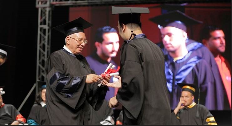 دفعة 2017/2018 "فطيمة فهرية" للجامعة المركزية يستلمون شهائد تخرجهم